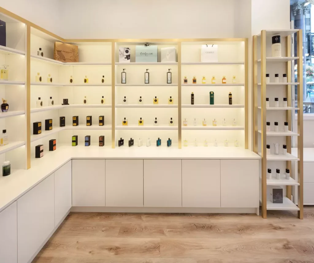 دکور مغازه عطر فروشی