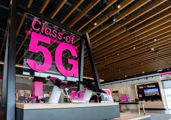 دکور فروشگاه موبایل